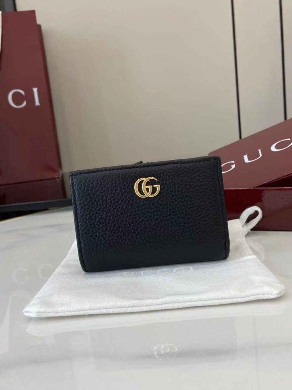 🔥 Gucci GG  black trifold wallet